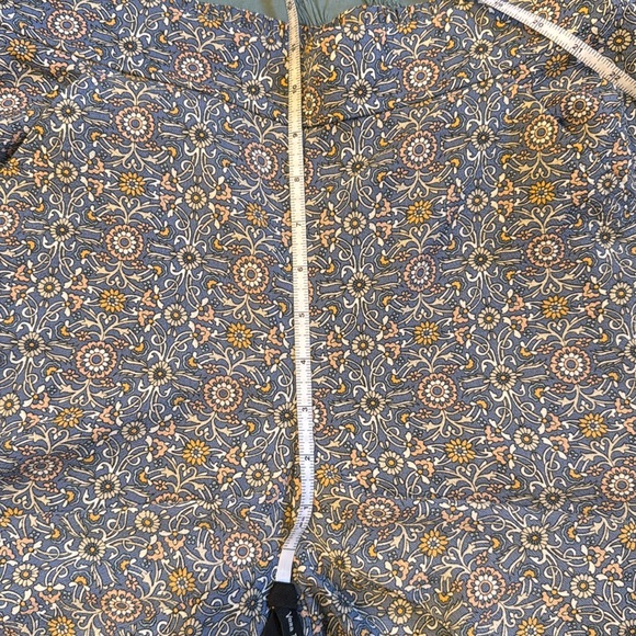 Max Studio Wide-Leg Cropped Pants - Picture 10 of 10